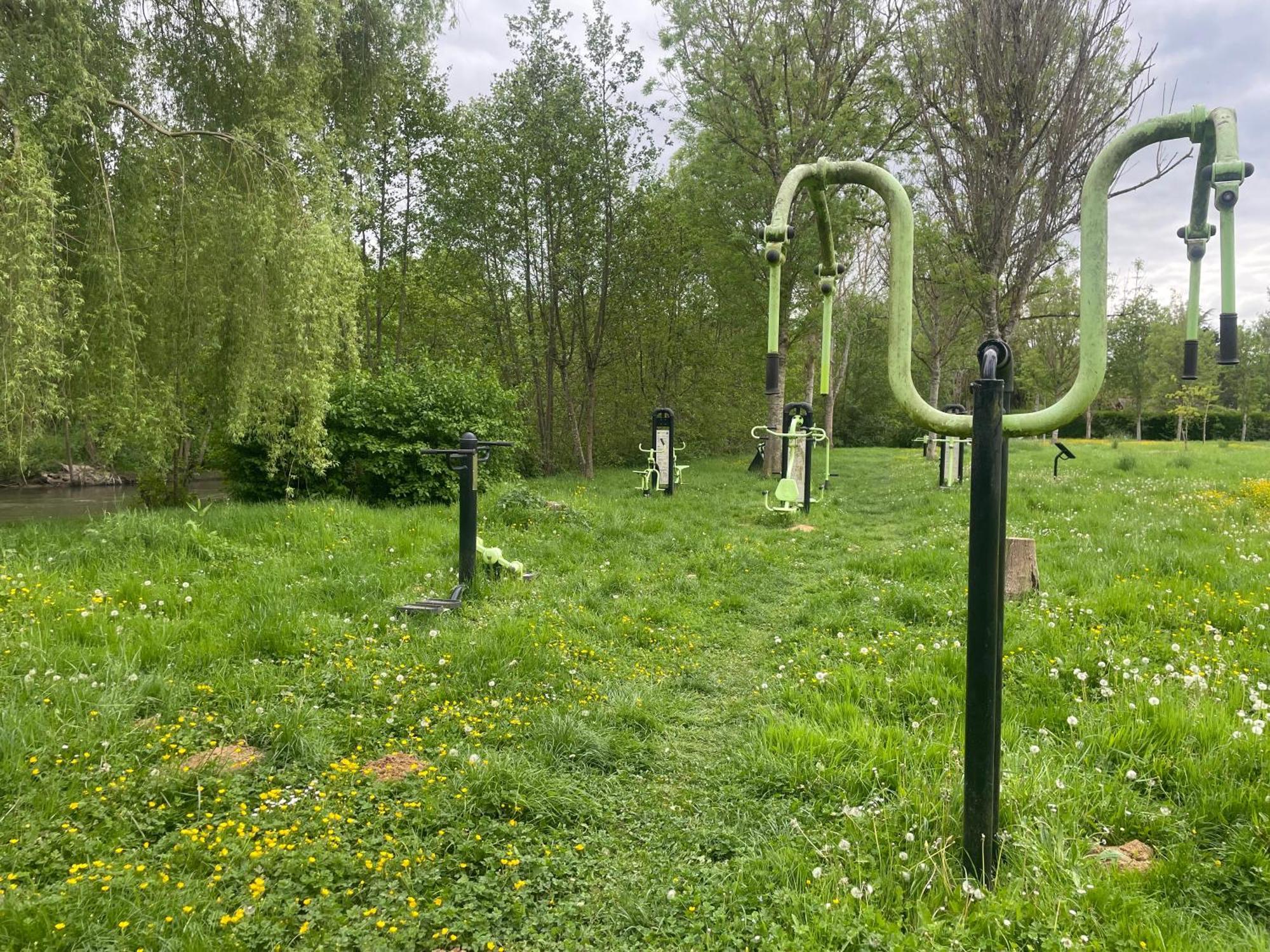 Domaine Spa Perret-Piscine Ete-Promo 2 Nuits Avec 1H Jacuzzi Offerte ! Giverny A 3Mn-Jardins Monet-Le Vexin-Parc 3Ha-Aire De Jeux Enfants-Ping Pong-Options Breakfast-Diner-Billard-Sauna-Fitness-Hammam-Chateau Artdeco Mastersuite En B&B Ou Gite De Cha Sainte-Genevieve-les-Gasny Exterior foto
